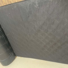 ダブルベッドの画像