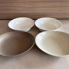 食器 4点の画像