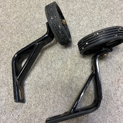 16インチ子供用自転車付補助輪の画像