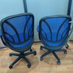 高さ調整可能　オフィスチェア　青　の画像