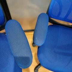 高さ調整可能　オフィスチェア　青　の画像