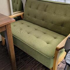 【取引中】２人がけコンパクトなグリーンソファー