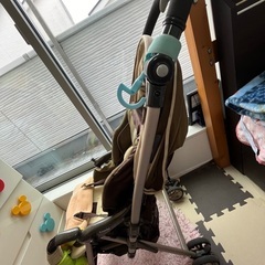 ベビーカー　コンビの画像