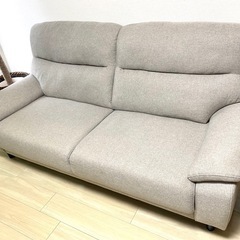 【2023年12月購入】ニトリ 三人掛けファブリック ソファ 目...