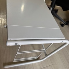 小さいテーブル