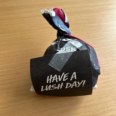 Lush スラマー入浴剤