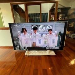 シャープAQUOS70インチ大型テレビ