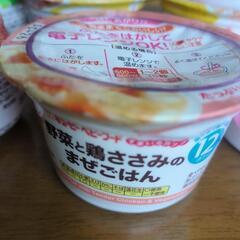 キューピーベビーフード離乳食、12か月から、野菜と鶏ささみの混ぜご飯、プロフィール一読くださいの画像