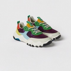 ZARA kinds スニーカー 靴の画像