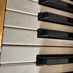 YAMAHA エレクトーン本体 椅子付 引き取りに来て下さる方無料で譲ります。の画像