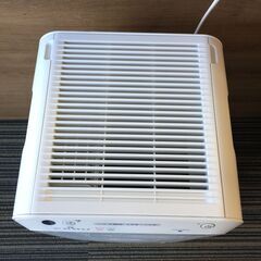 ○【通電・一部動作確認済】ダイキン ストリーマ空気清浄機 MC55WKS-W （ホワイト）19年製 取説・リモコン付き 中古品(NF241106)472-66の画像
