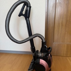 SHARPサイクロン掃除機
