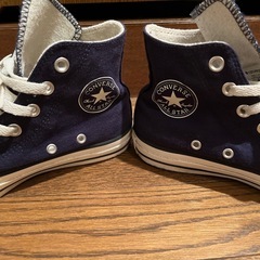 converse ハイカットスニーカー　ネイビーの画像