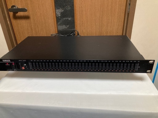 YAMAHA GQ1031B II イコライザー