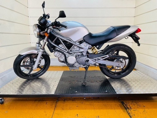 16821km ★始動動画あり★ ホンダ VTR250  MC33　中型