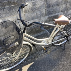 【26インチ自転車】美品❗️変速なし　前後タイヤ、前カゴ新品❗️LEDライト仕様❗️若林自転車　浜大津店　SALE中❗️の画像