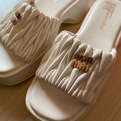 新品 サンダル