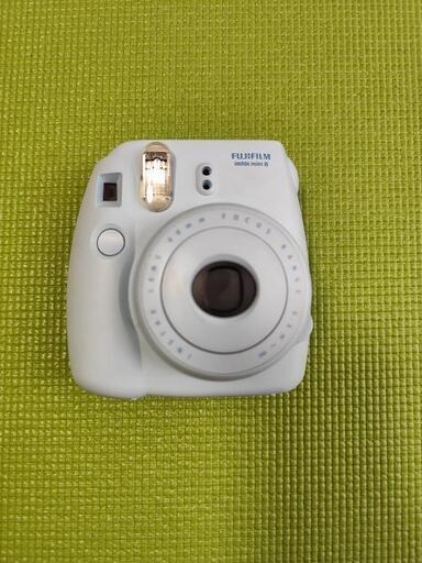 インスタントカメラ チェキ instax mini 8\n\n
