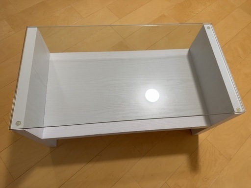 ガラスローテーブル