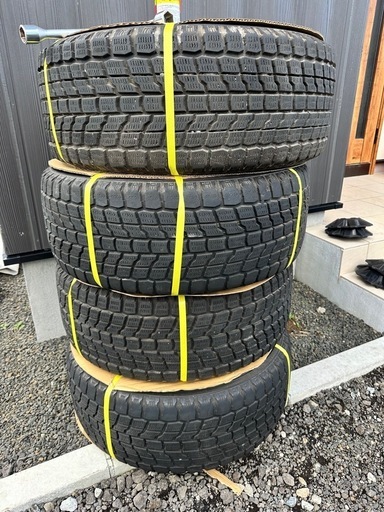 255/55/r18ヨコハマジオランダー　スタッドレスi/T G072