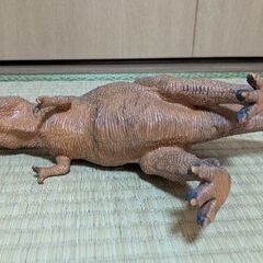 恐竜（ティラノサウルス）のフィギュアの画像