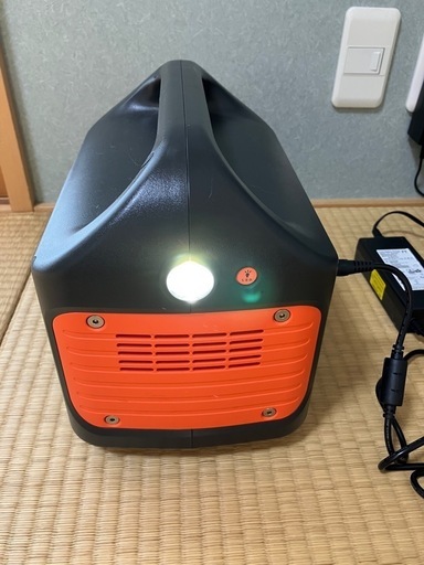 【値下げ】ポータブル電源  大容量174.000mAh仕様！ 