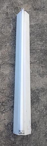 東芝　蛍光灯　120cm　倉庫 ガレージ 物置 車庫