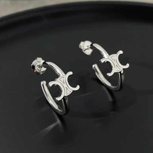 トリオンフ アシンメトリックフープ　ピアス　シルバー