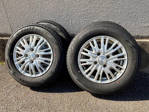 スタッドレスタイヤ（軽自動車）4本　一年のみ使用