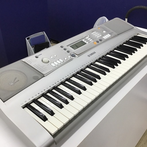 YAMAHA キーボード　61鍵盤