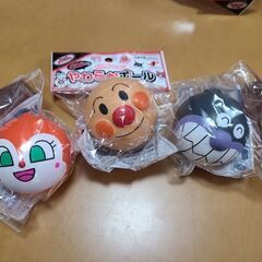 【値引き中】【新品未使用】アンパンマン　くにゃっとやわらかボール...