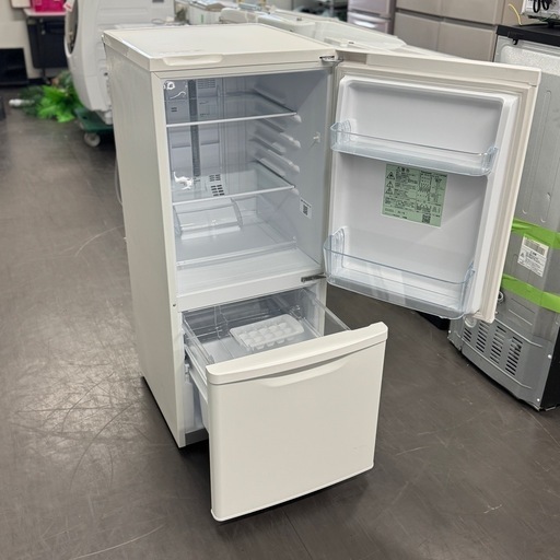 ?激安‼️21年製ホワイトパナソニック2ドア冷蔵庫NR-B14DW-W 138L?A0455