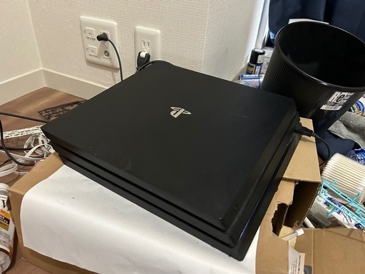 ソニー（sony）Ps4pro （贈り物があります）