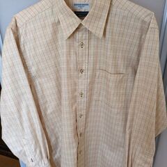 取引中　2.メンズカジュアルシャツＬの画像