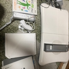  ≪任天堂≫Wii  本体・ソフト1本・バランスボード　    ...