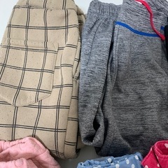 110センチ　女の子　ズボン、半ズボン　セットの画像