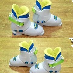 20.0cm 子供用 Hart スキーブーツ ホワイト系 アウトソール241mm スキー靴 ジュニア キッズ ハート 札幌市 清田区 平岡の画像