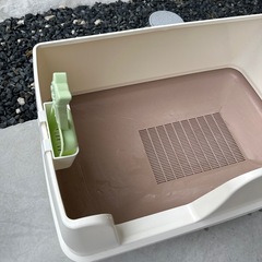 猫砂2袋付き⭐︎猫トイレ(デオトイレ)の画像