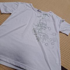 Y.U.R.I Tシャツの画像