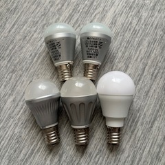 ダウン等のLED電球5球
