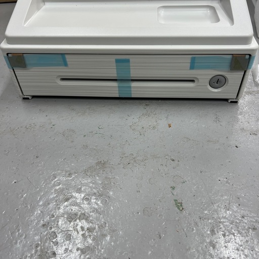 電子レジスタ
