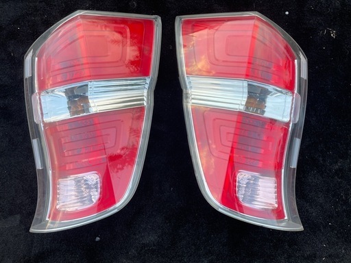 RK1 RK2 ホンダ ステップワゴン 左右テールライト