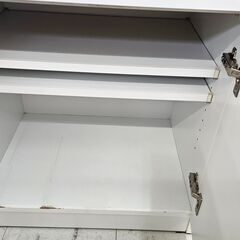 値下げしまた！　食器棚　ホワイト　2枚扉　幅(W)595mm × 奥行(D)450mm × 高さ(H)1965mm　【ジャングルジャングル堺初芝店】　堺市（東区　西区　北区　南区　堺区　美原区）高石市　泉大津市　忠岡町　和泉市　松原市　大阪狭山市の画像