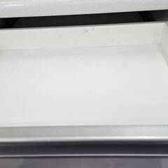 値下げしまた！　食器棚　ホワイト　2枚扉　幅(W)595mm × 奥行(D)450mm × 高さ(H)1965mm　【ジャングルジャングル堺初芝店】　堺市（東区　西区　北区　南区　堺区　美原区）高石市　泉大津市　忠岡町　和泉市　松原市　大阪狭山市の画像