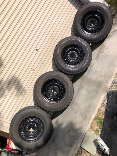 冬タイヤ  ハイエース用ホイール付き2022年製スタッドレス４本組