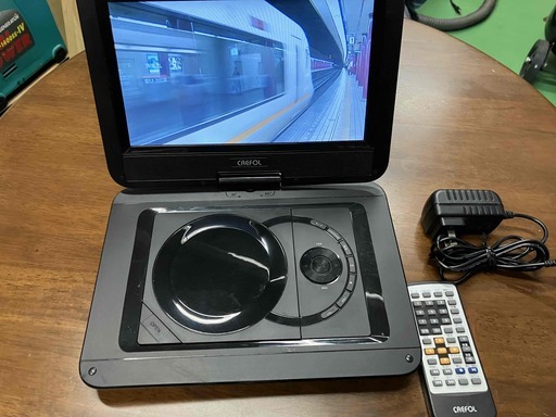 10インチＤＶＤプレイヤー　自動車の中でも使えます