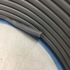 富士電線工業 VCTFケーブル ビニルキャブタイヤ丸形コード 4×2.0mm2 4心 4芯 4C 灰 条長100m 2024年7月製 未開封品 【工具専門店 テイクハンズ金沢野々市店】の画像