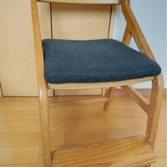 E-Toko【イートコ】 頭の良い子を目指す椅子