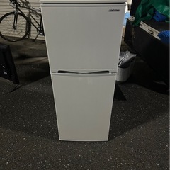冷蔵庫　　　Abitelax AR-143E  2015年製