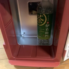 車に丁度いい冷蔵庫と保温庫の画像